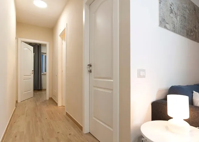 דירה Elegant Comfy Three-rooms In Eur With Parking *