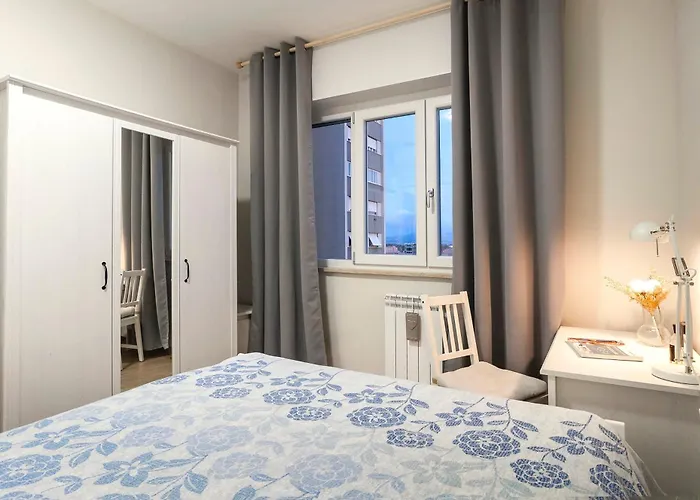 Elegant Comfy Three-rooms In Eur With Parking * רומא