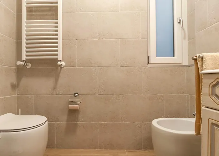 Elegant Comfy Three-rooms In Eur With Parking דירה רומא